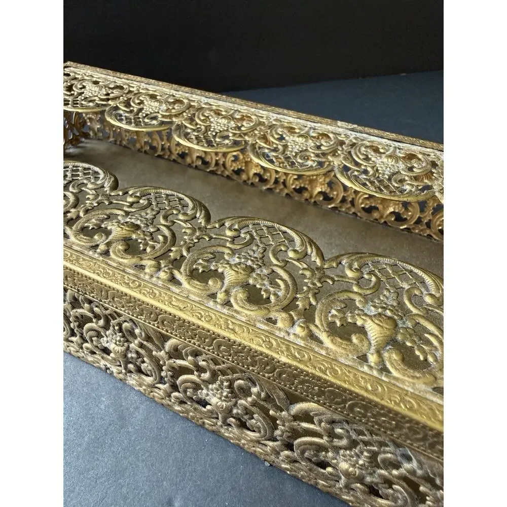 Hollywood Regency Gold Tone Filigree Tissue Box Holder Floral Pattern Vintage